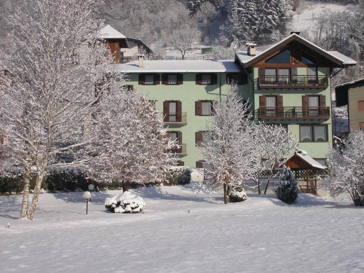 Hotel Miravalle Imer Екстериор снимка