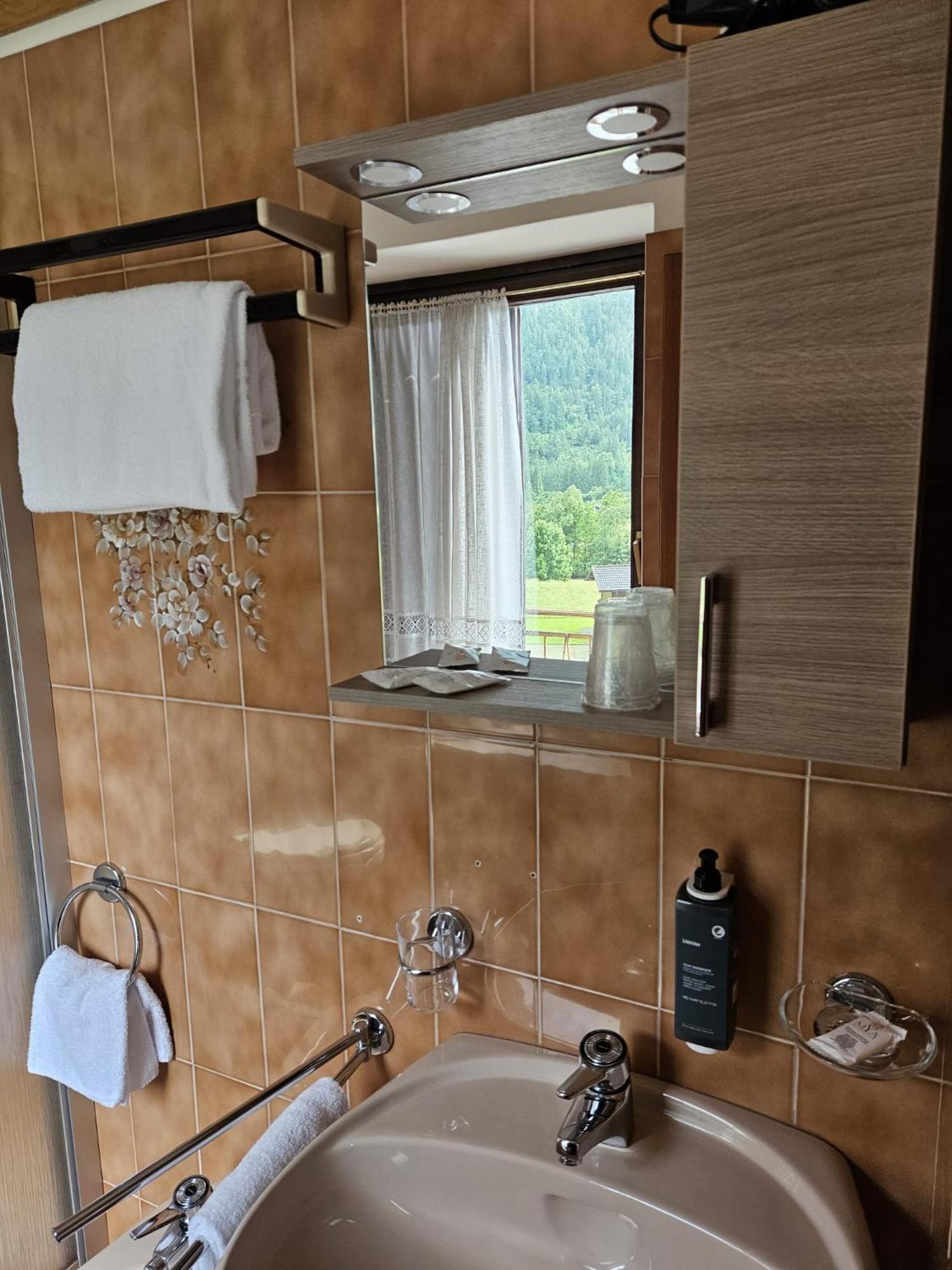 Hotel Miravalle Imer Екстериор снимка